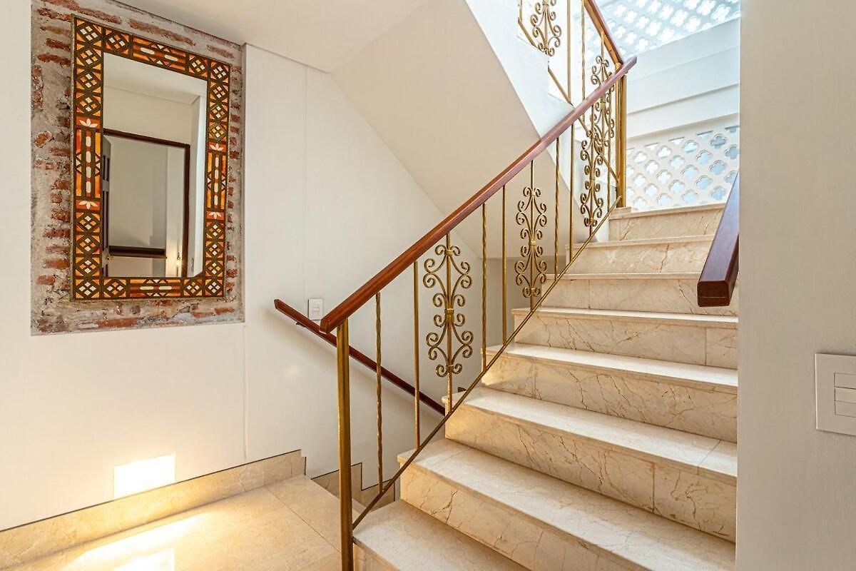 Luxury House In The Heart Of With Jacuzzi Villa *