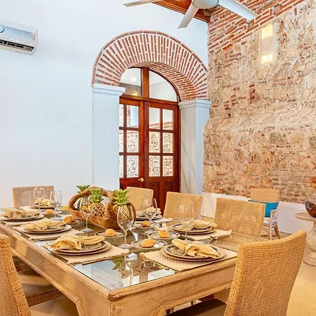 Villa Luxury House In The Heart Of With Jacuzzi *