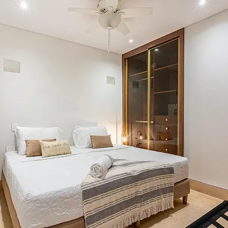 Villa Luxury House In The Heart Of With Jacuzzi *